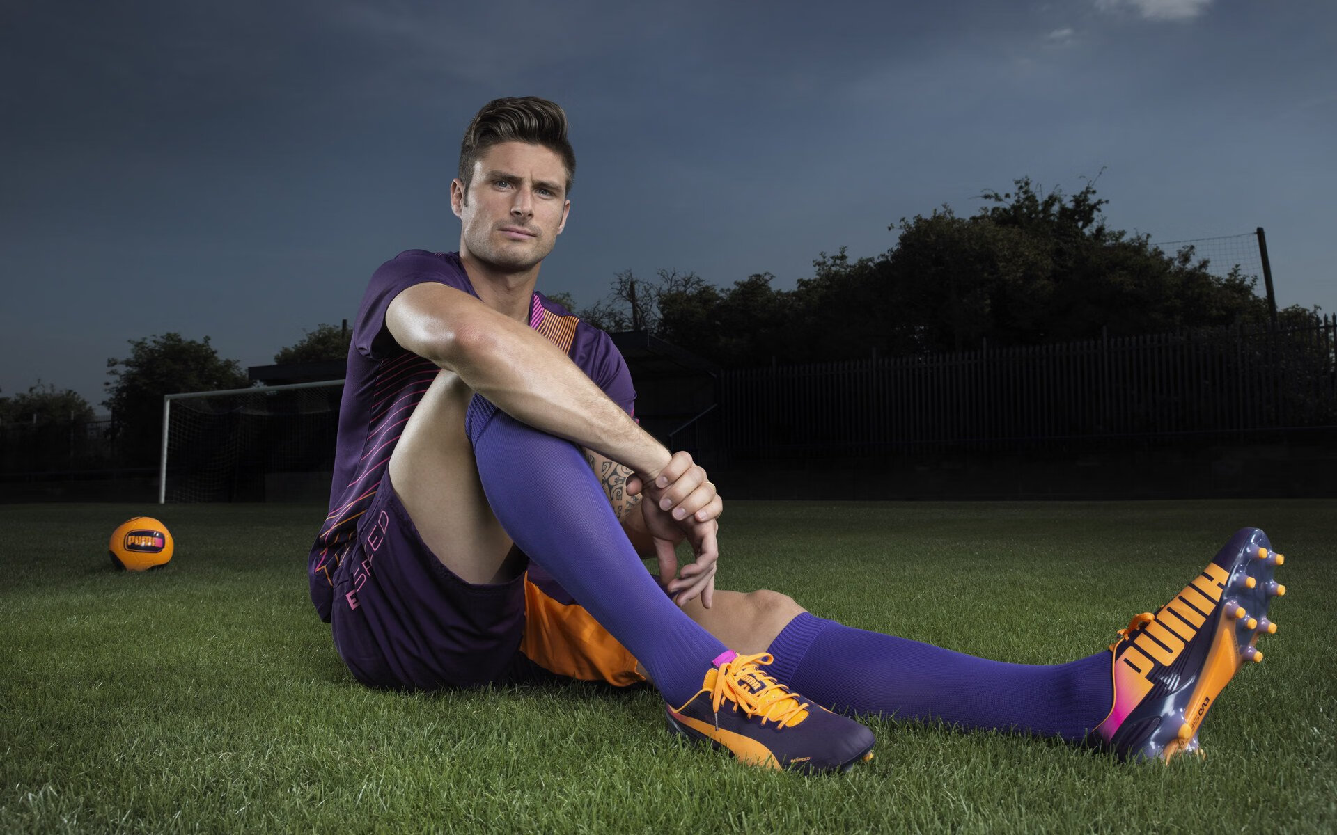 kaiyun开云·官方网站-“生死瞬间：赛场上的危险时刻与救援奇迹”，生死瞬间视频集锦